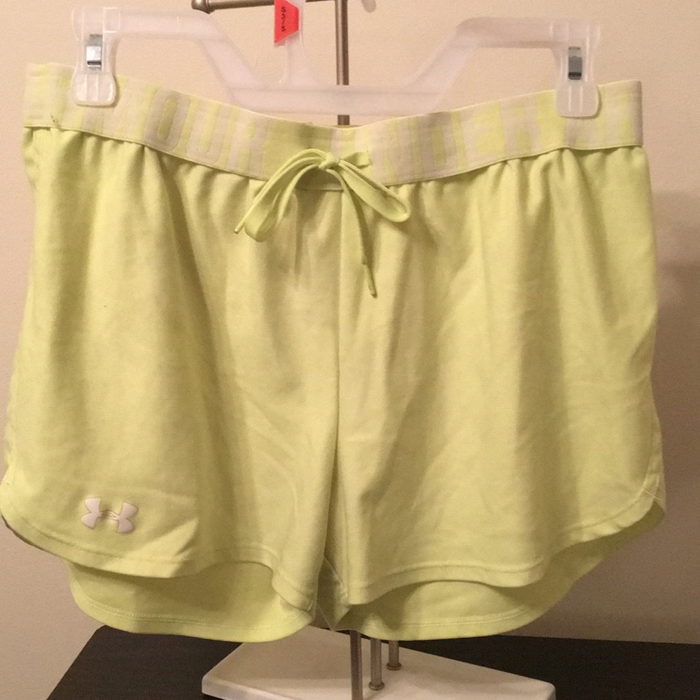 Athletic shorts